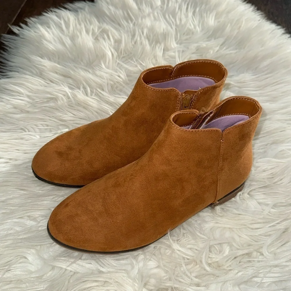 Stylish Cat & Jack Chesnut Bootie